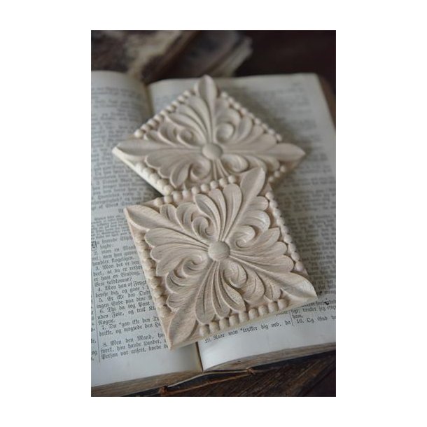 Tr Ornament, lukket (L10xH10)